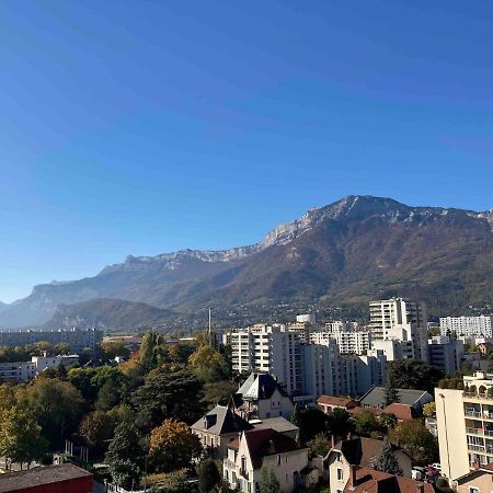 Appartement 2 Terrasses vue à 360 sur les montagnes à Grenoble Extérieur photo